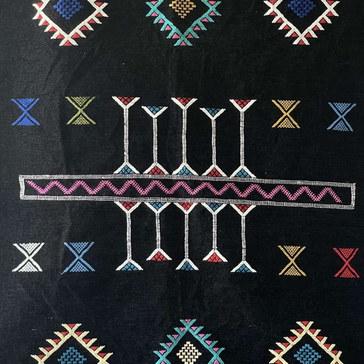 Tapis Berbère Authentique Laine Naturelle | Fait Main | 238x136 cm