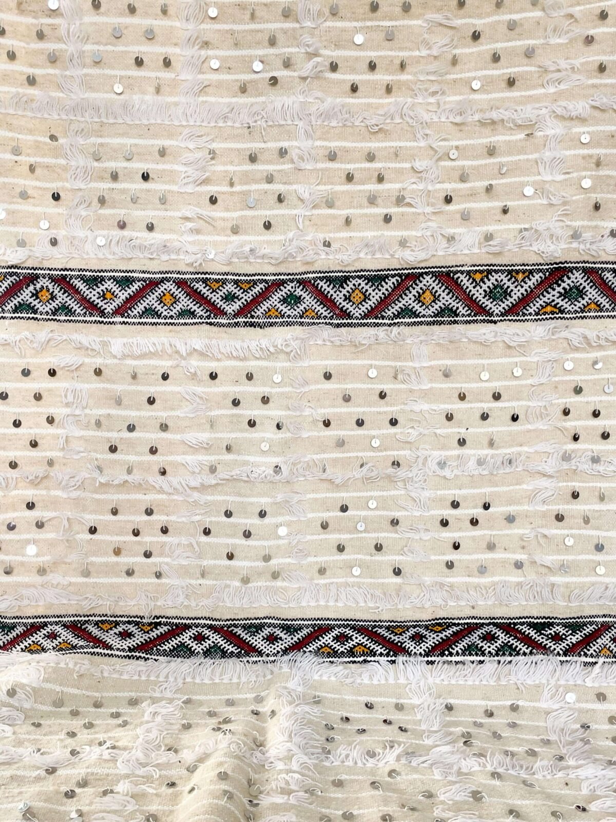 Élégante Couverture Berbère Beige | Laine & Sequins | 278x97 cm