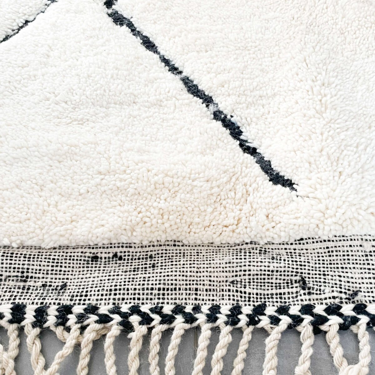 Grand Tapis Berbère Laine Fait Main | 272x177cm | Pièce Unique