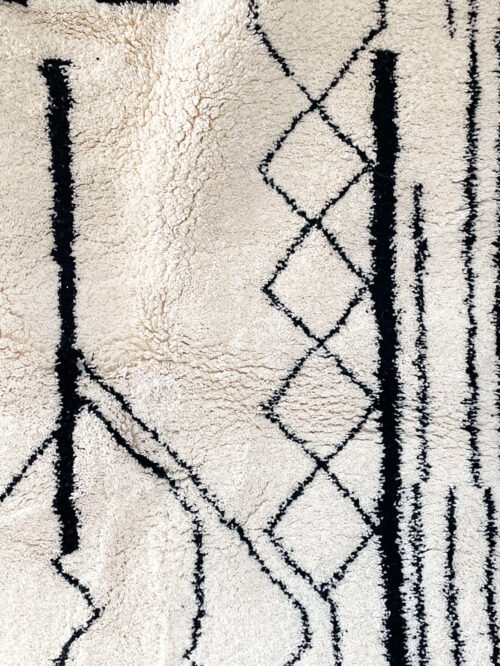 Tapis Berbère Noir et Blanc en Laine | 250x183 cm | Fait Main