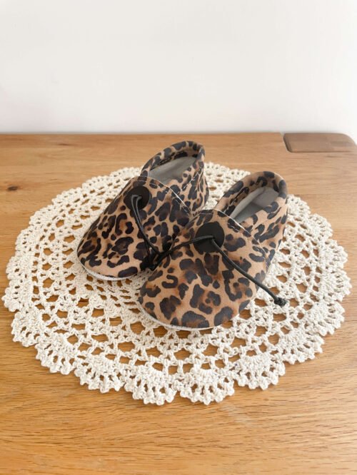 Chaussons Léopard Enfant Foncés en Cuir Souple | Pointures 22-24