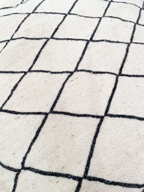 Pouf Kilim Noir et Blanc à Carreaux | 60x60x25 cm