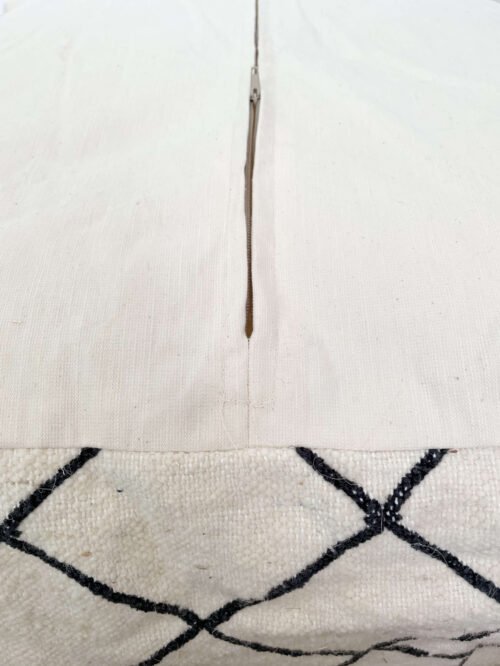Pouf Kilim Noir et Blanc à Carreaux | 60x60x25 cm