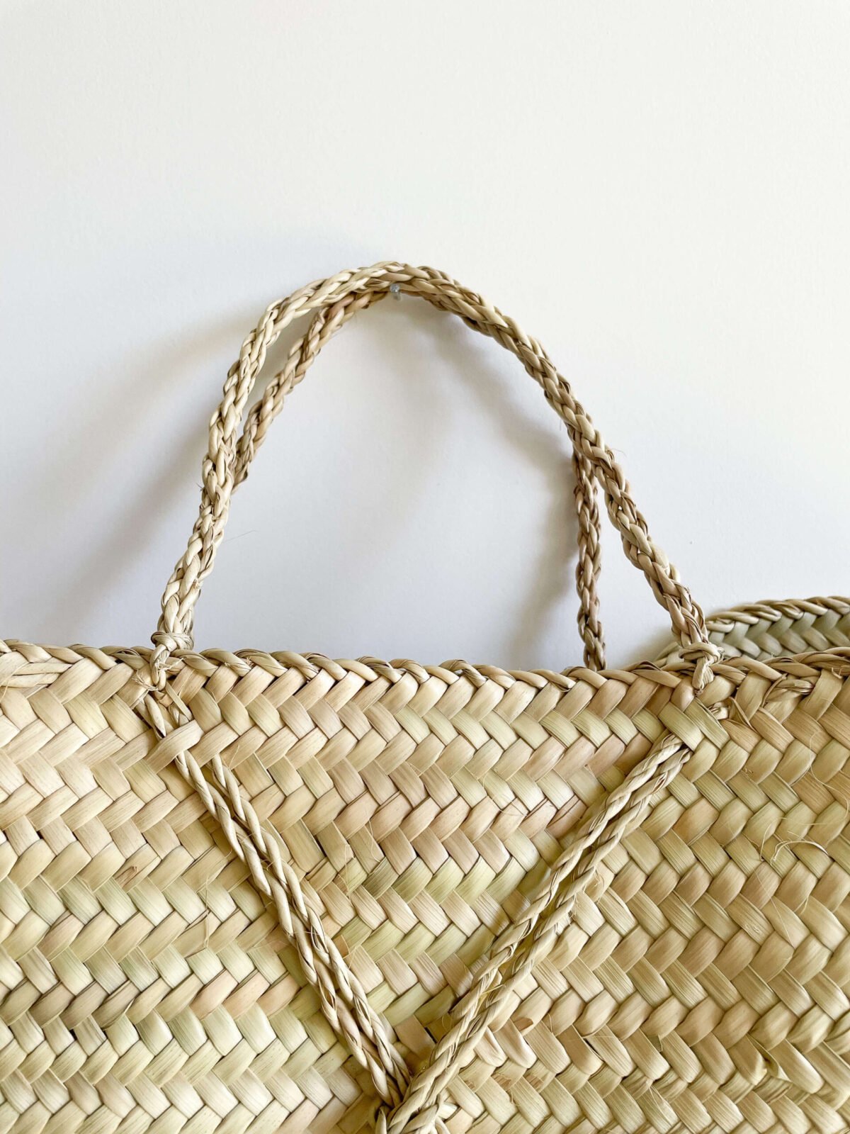 Panier en Osier Ouzna avec Cordelette Croisée | 42x32x10 cm