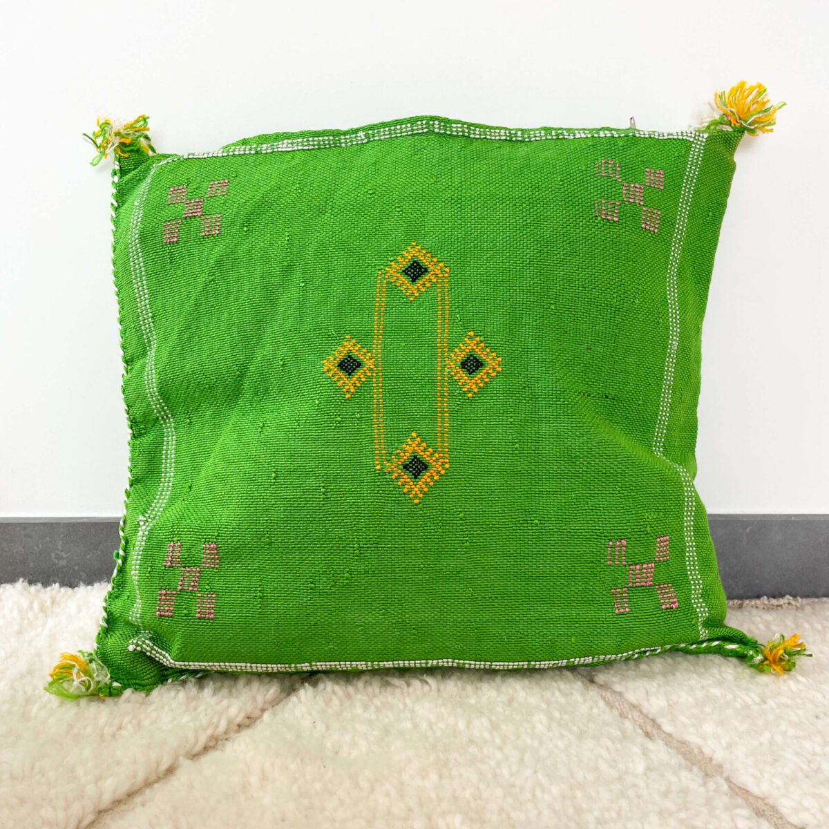 Coussin Sabra Vert Berbère en Fibres Végétales | 46x40 cm