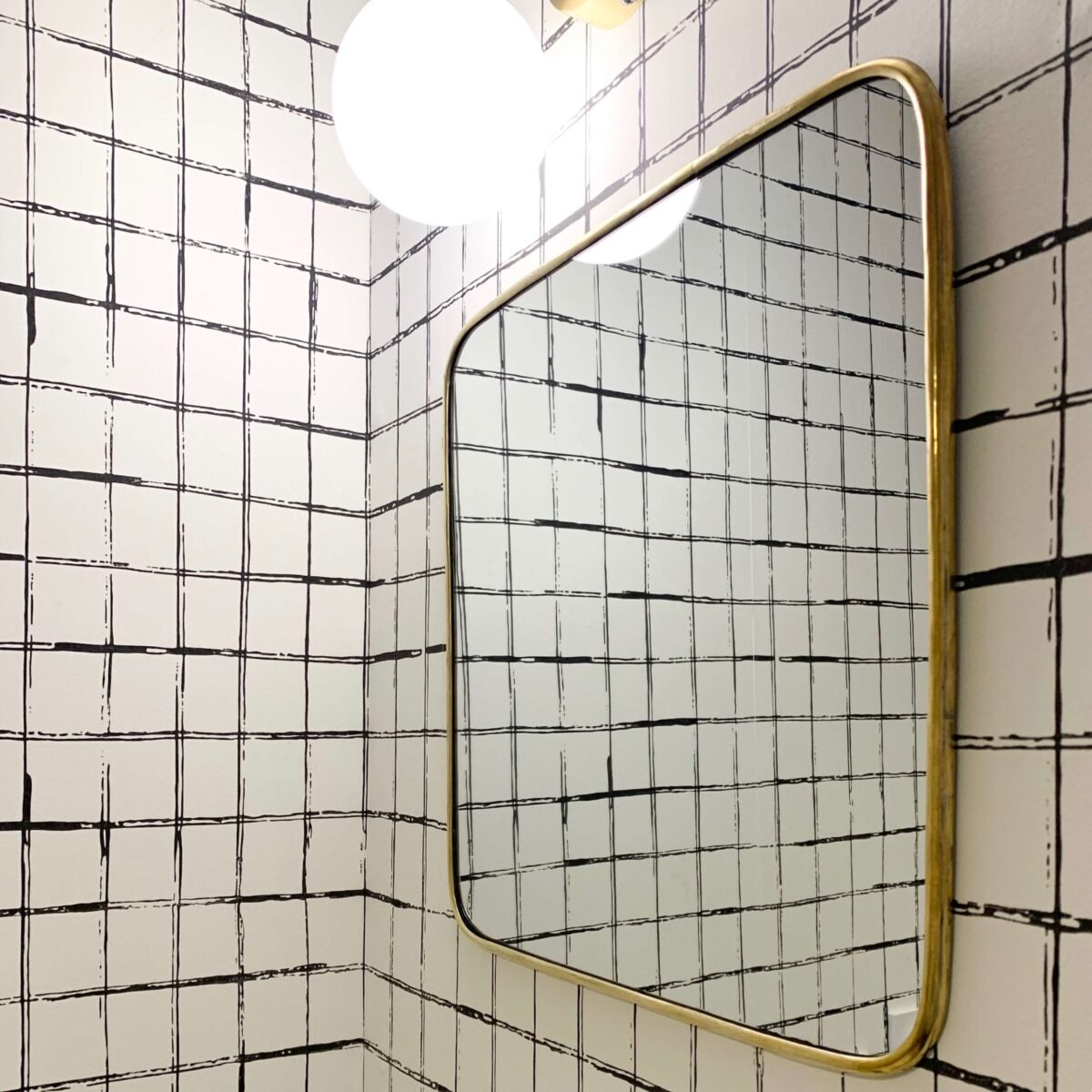 Miroir Carré en Laiton Fin | Décoration Murale | 40x40 cm