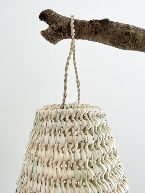Suspension Ajourée Artisanale en Fibres Naturelles | 30x36 cm