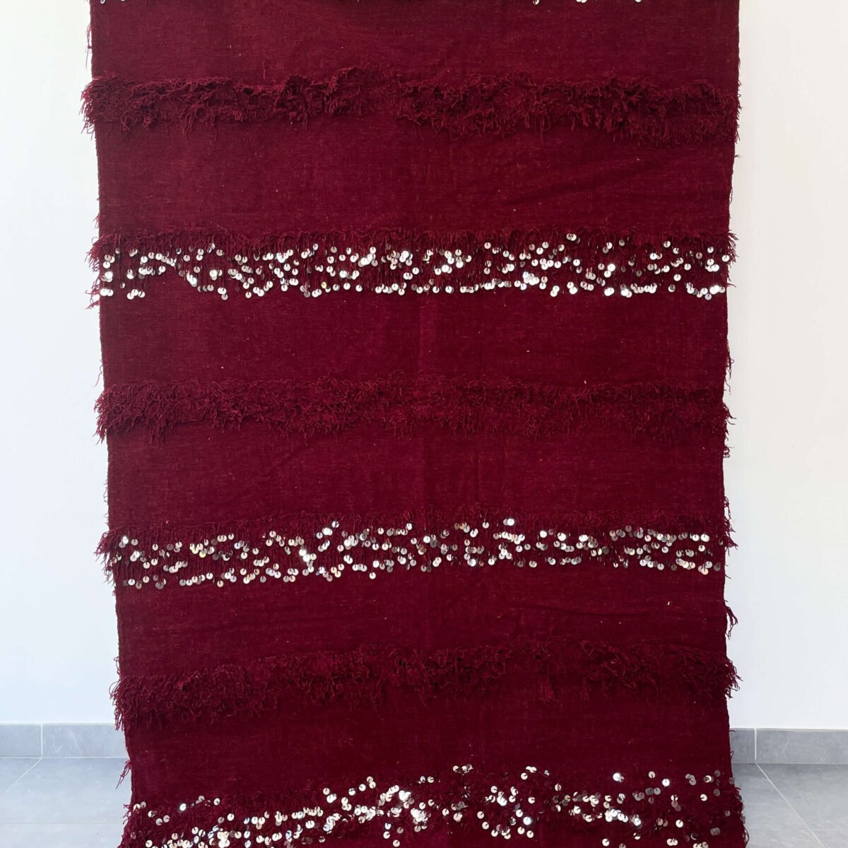 Couverture de Lit Berbère | 218x124 cm | Laine et Sequins | Bordeaux