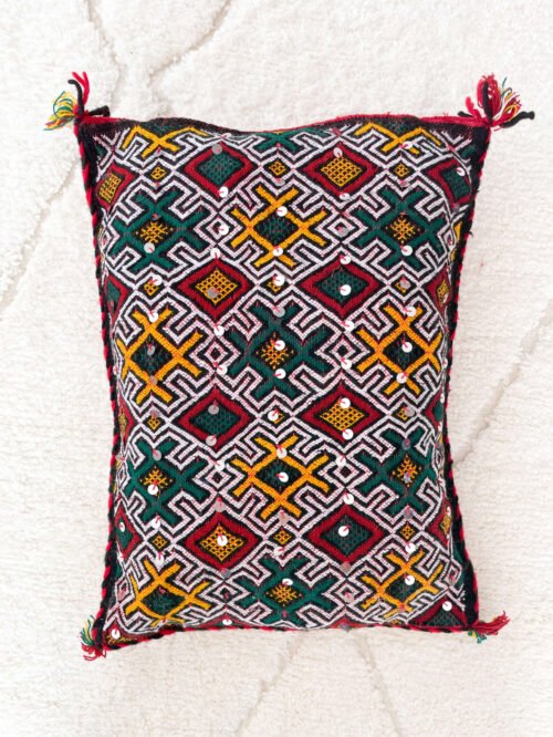 Grand Coussin Berbère Rouge Motifs et Sequins | 70x52 cm