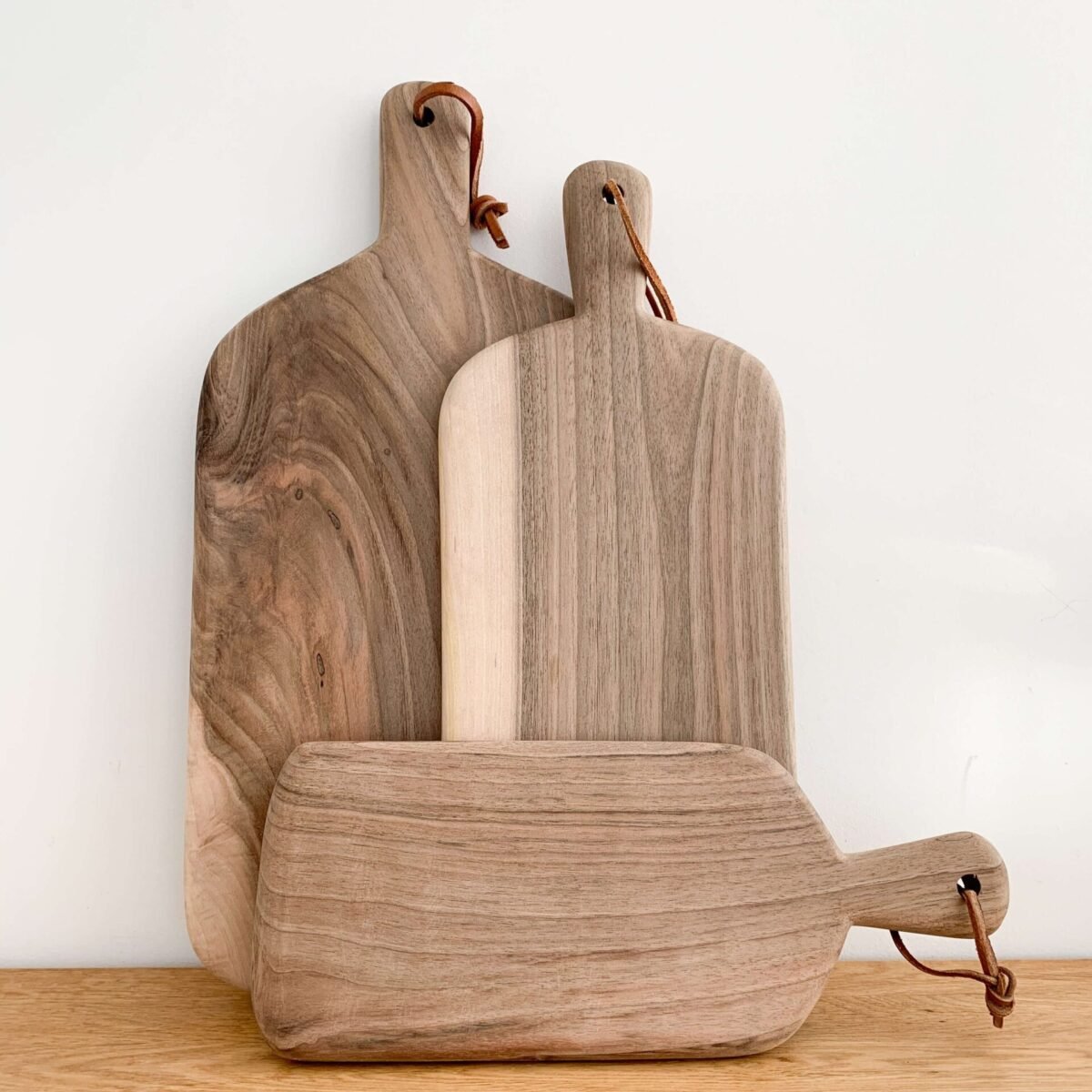 Planche à Découper Rectangulaire en Noyer | Taille M/L