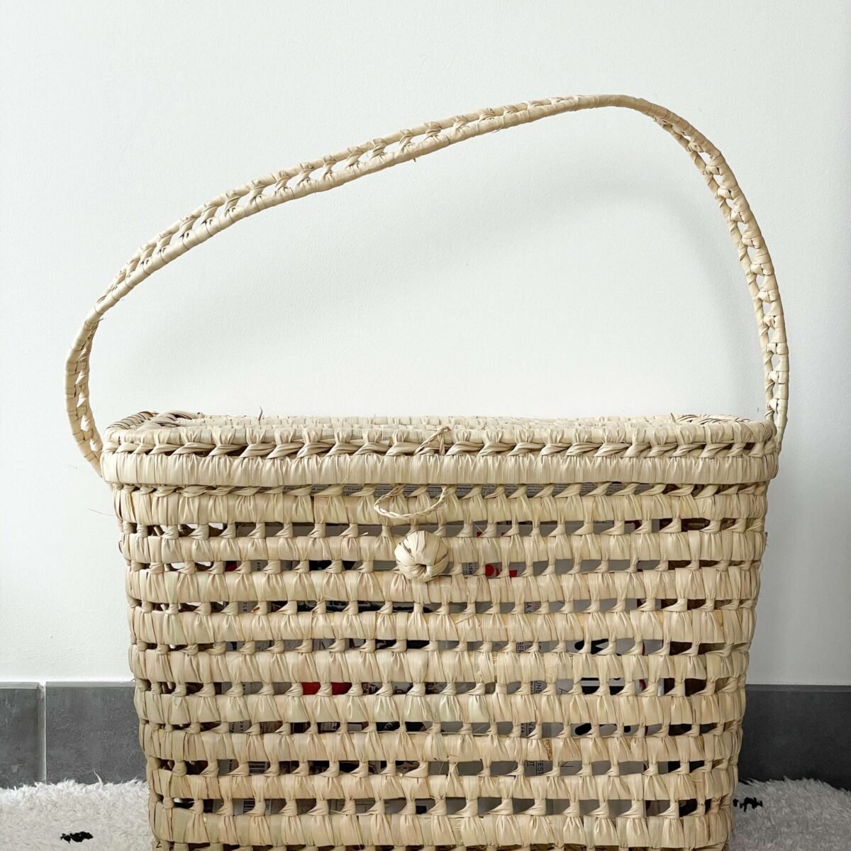 Porte-revue avec anse