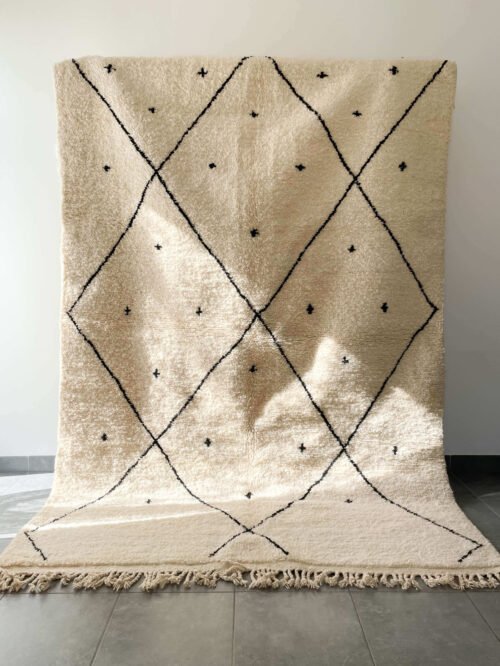 Tapis Beni Ouarain Blanc et Noir | 168x256 cm | Laine Naturelle